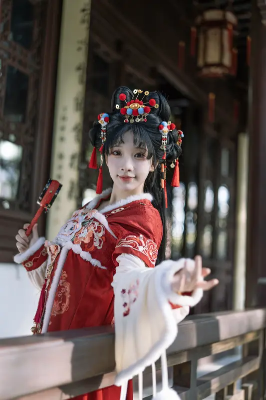 [YITUYU艺图语]2025.01.31 红红火火迎新年 一只小羊 - 艺图语